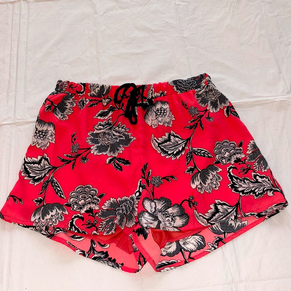 Alya Floral Shorts (Orange + White + Black)- Small